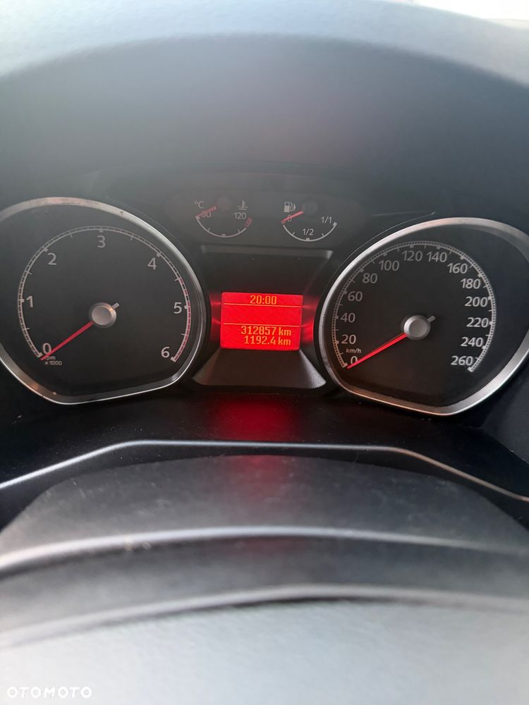 Ford Mondeo - 14