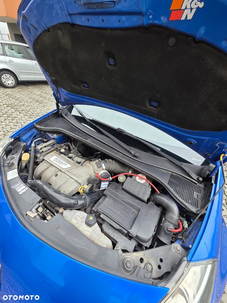 Renault Clio 2.0 16V Sport - 13