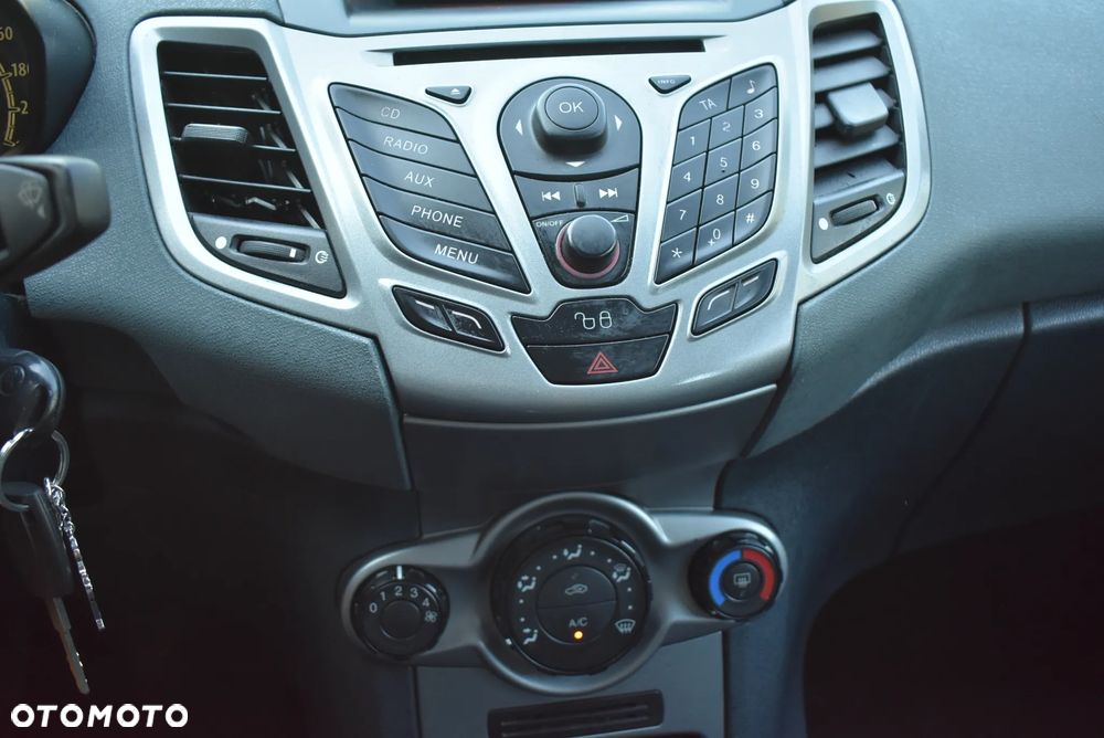 Ford Fiesta 1.25 Trend - 14