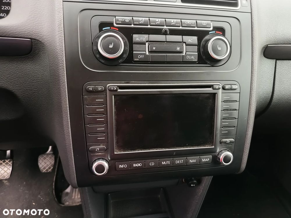 Volkswagen Touran - 18