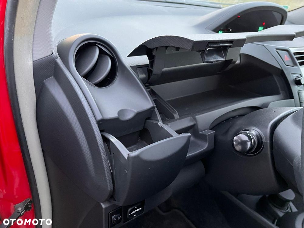 Toyota Yaris 1.0 Terra A/C - 18