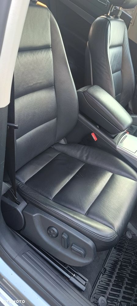 Audi A6 Avant 3.0 TDI DPF quattro tiptronic - 14