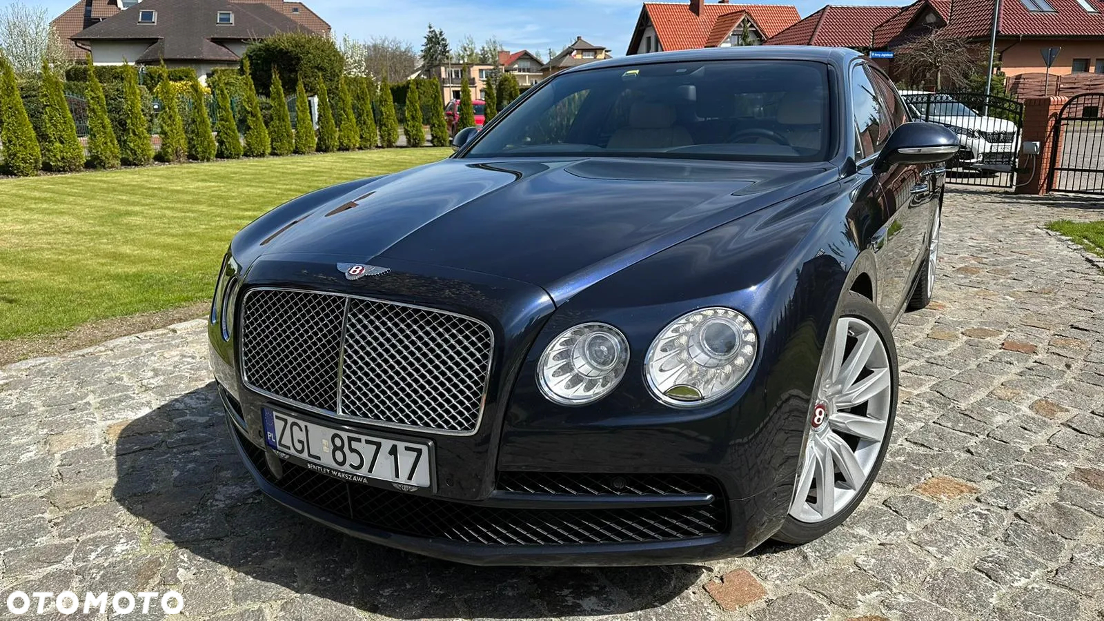 Bentley Flying Spur V8 - 2