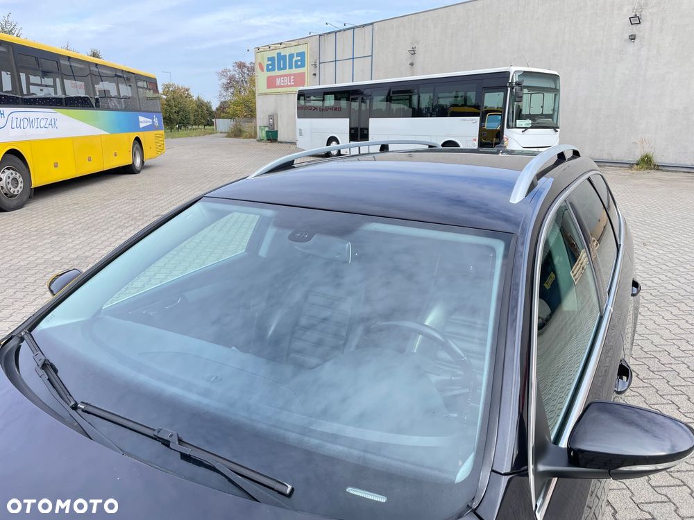 Volkswagen Passat - 12