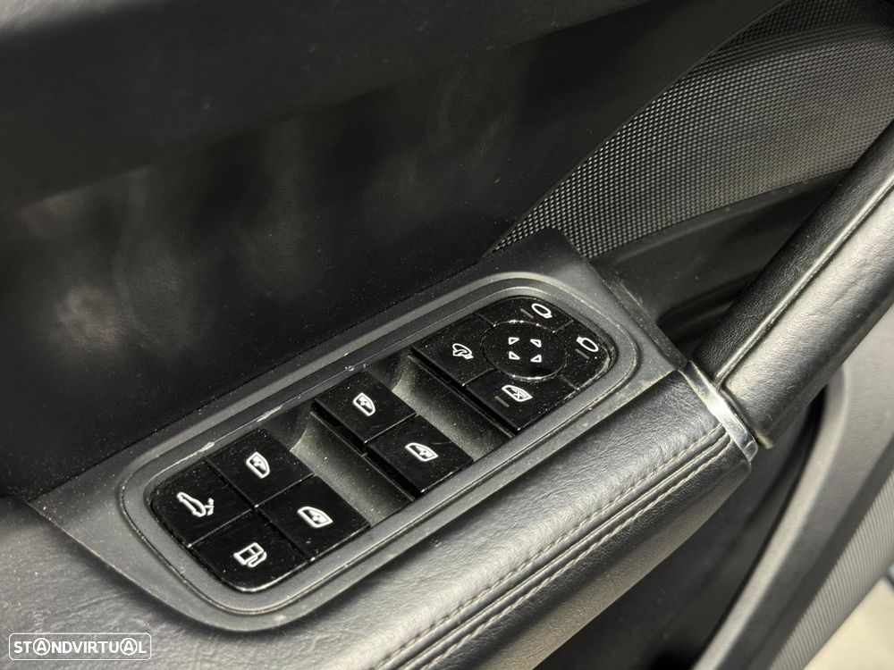 Porsche Cayenne E-Hybrid Platinum Edition - 15