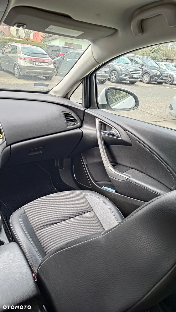 Opel Astra 1.7 CDTI Cosmo - 11