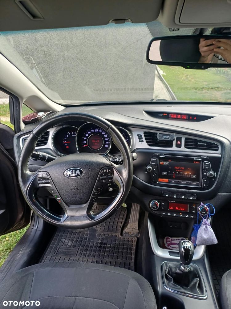 Kia Ceed - 5