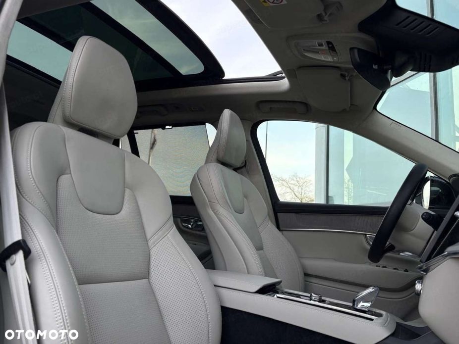 Volvo XC 90 - 17