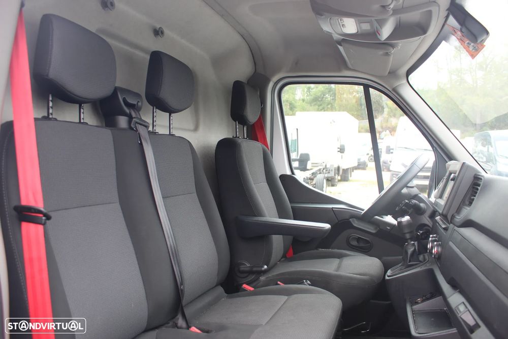 Renault Master 2.3 dCi L2H2 // 150 CV - 10