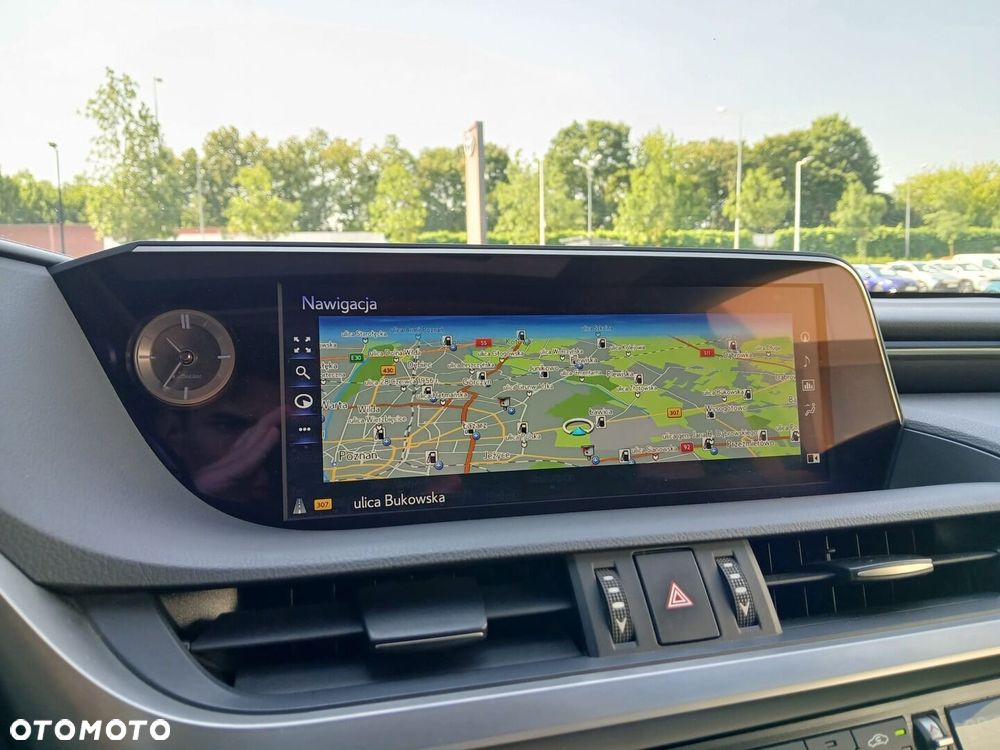 Lexus ES - 20