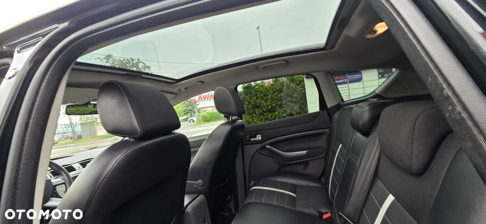 Ford Kuga 2.0 TDCi 4x4 Champions Edition - 35