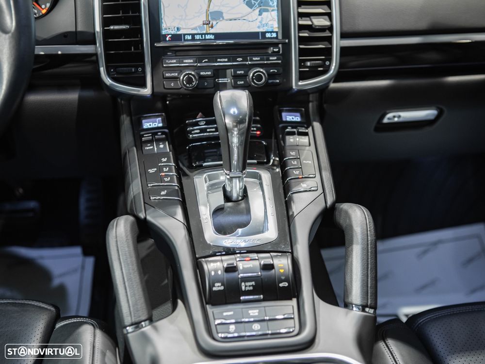 Porsche Cayenne Tiptronic S - 11