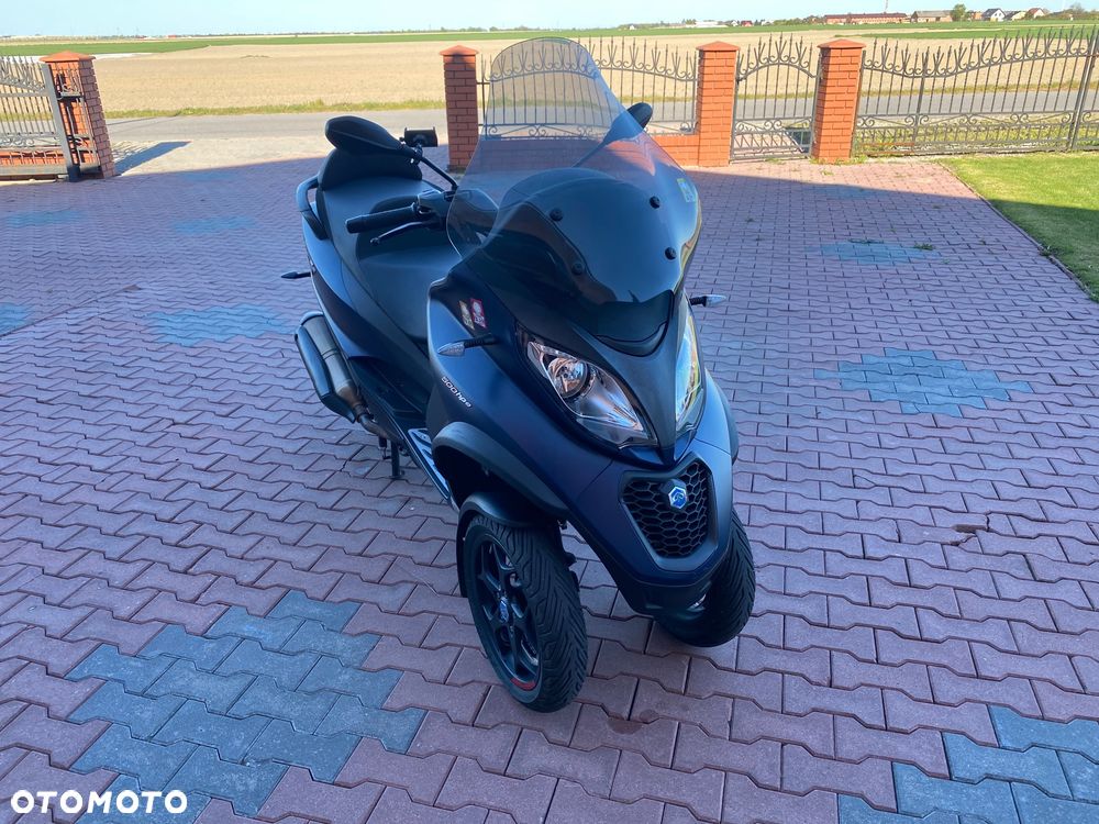 Piaggio MP-3 - 16