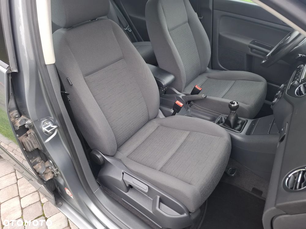 Volkswagen Golf Plus - 16