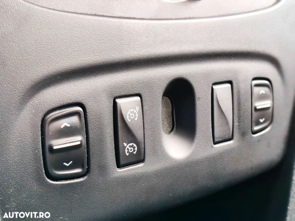 Dacia Logan MCV dCi 90 Laureate - 28