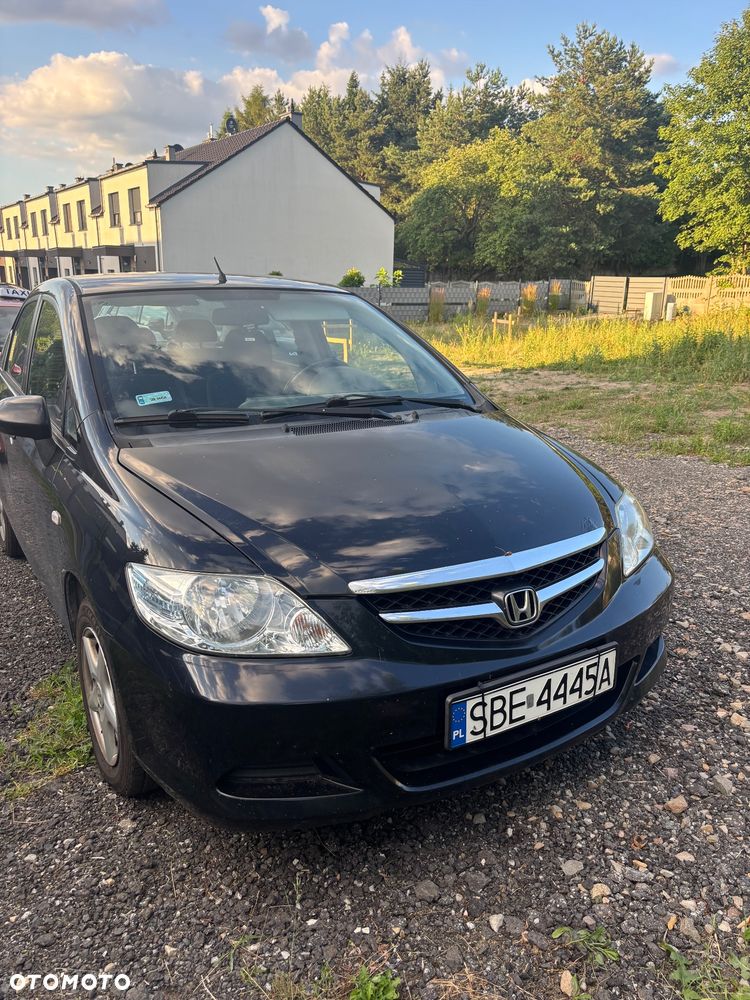 Honda City 1.4 Comfort - 1