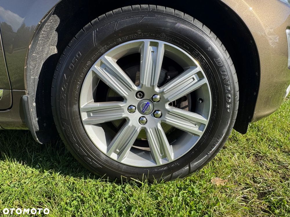 Volvo XC 60 D4 Momentum - 23