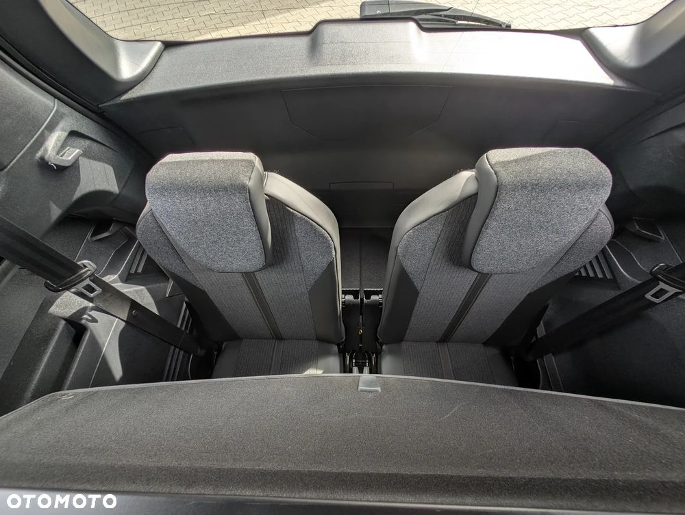 Peugeot 5008 1.6 PureTech GT Line S&S EAT8 - 38