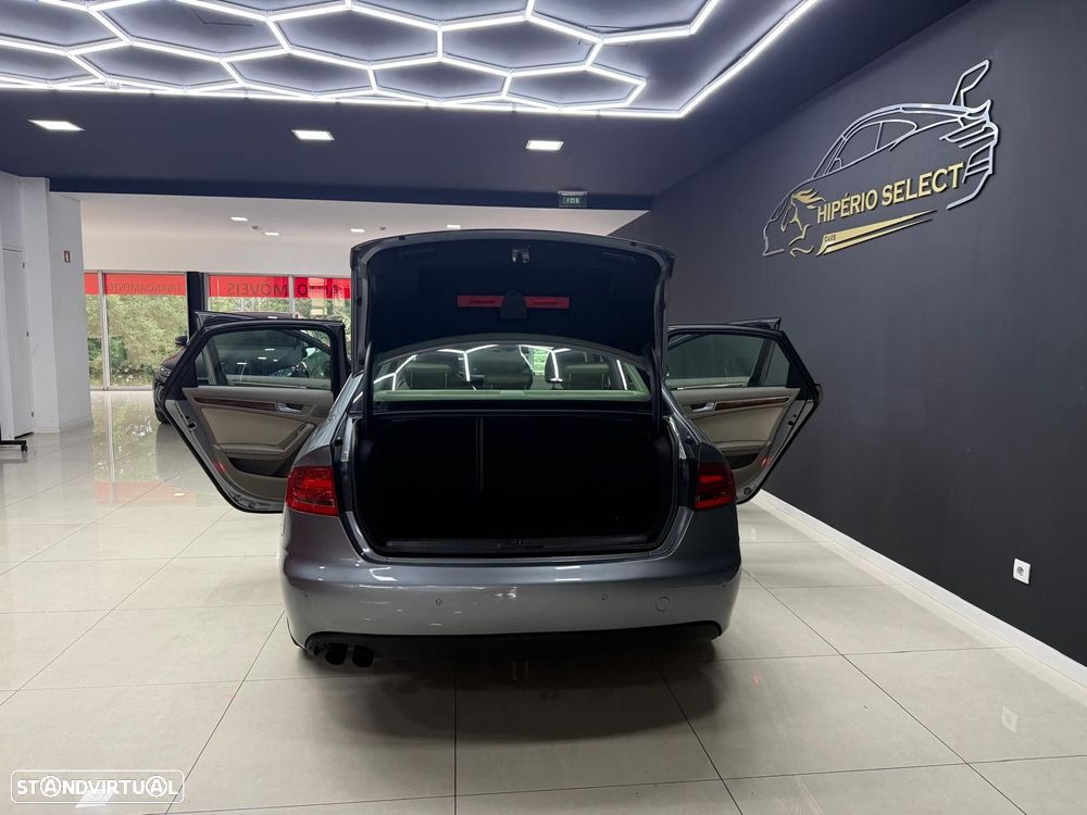 Audi A4 2.0 TDI exclusive Multitronic - 9