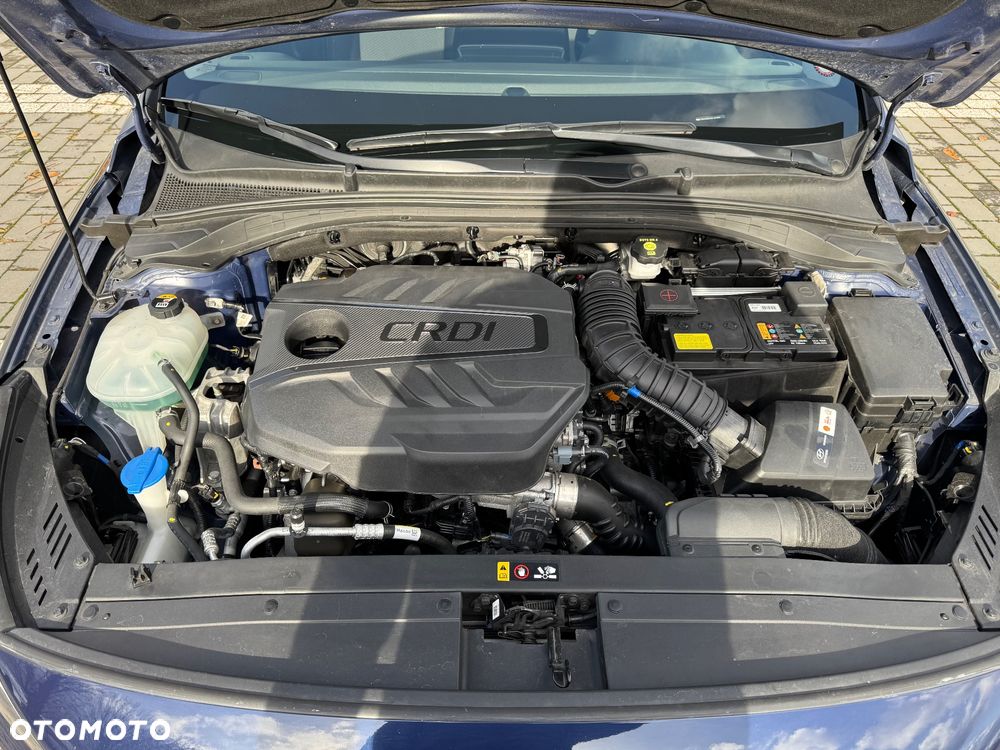 Hyundai i30 Fastback 1.6 CRDI Premium DCT - 19