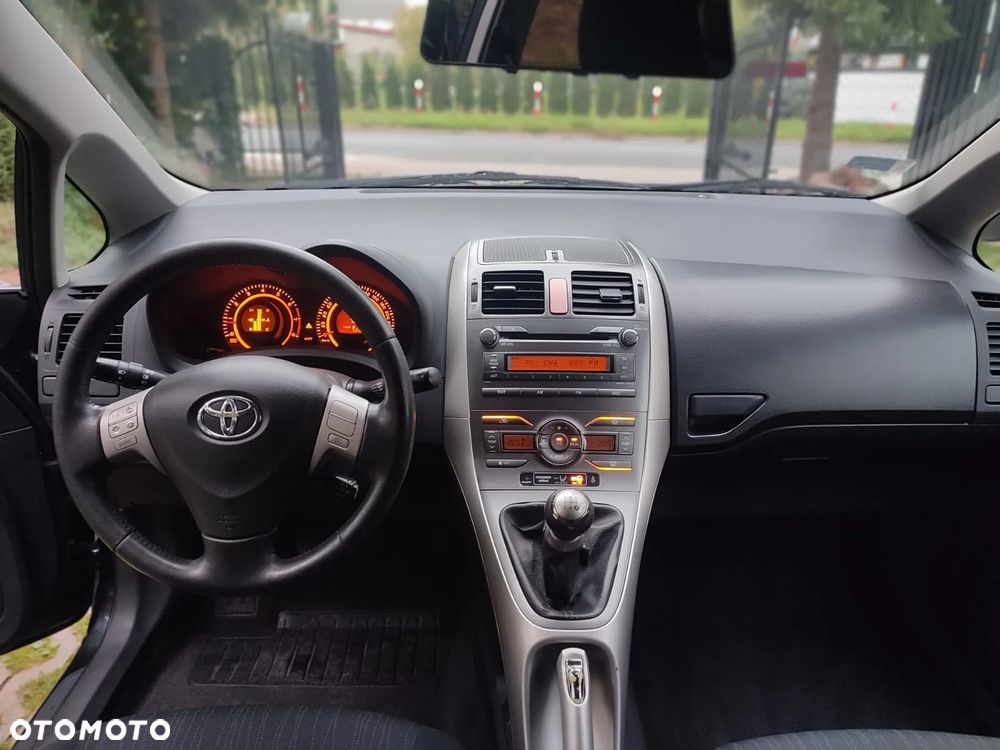 Toyota Auris 1.6 VVT-i Premium - 14