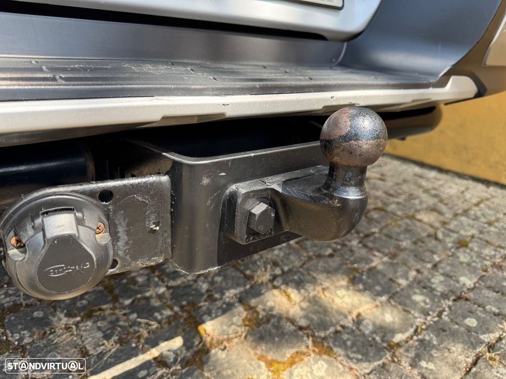 Mitsubishi L200 Pick Up 4x4 S&S Cabine Dupla Select - 27