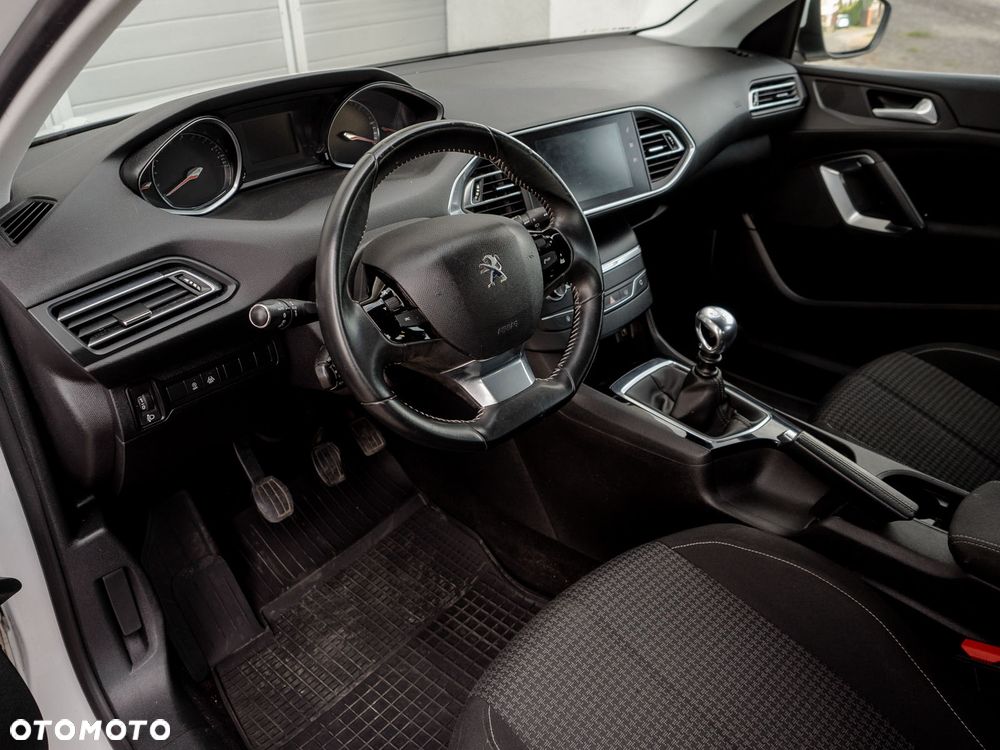 Peugeot 308 BlueHDi 130 Stop & Start Style - 29