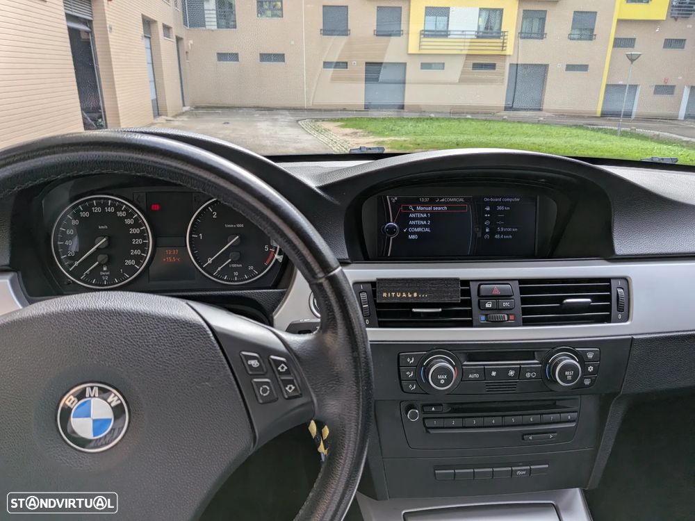 BMW 320 d Navigation - 9