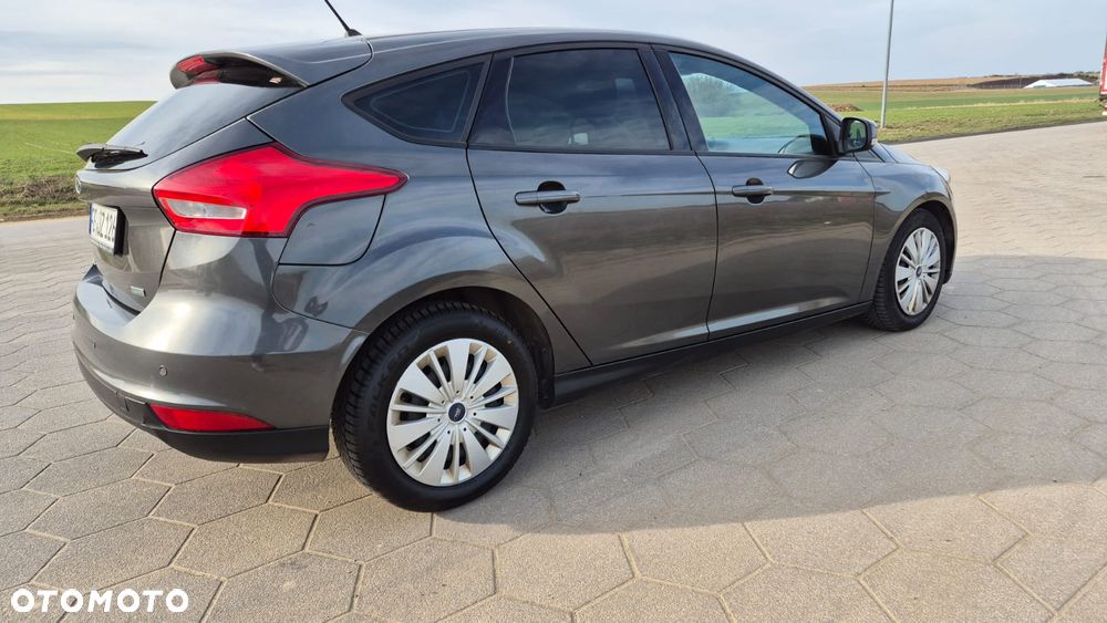 Ford Focus 1.0 EcoBoost Start-Stopp-System TREND - 23