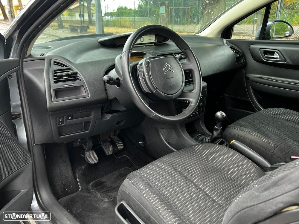 Citroën C4 1.6 HDi FAP VTR - 8