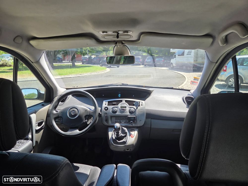 Renault Mégane Scénic - 15