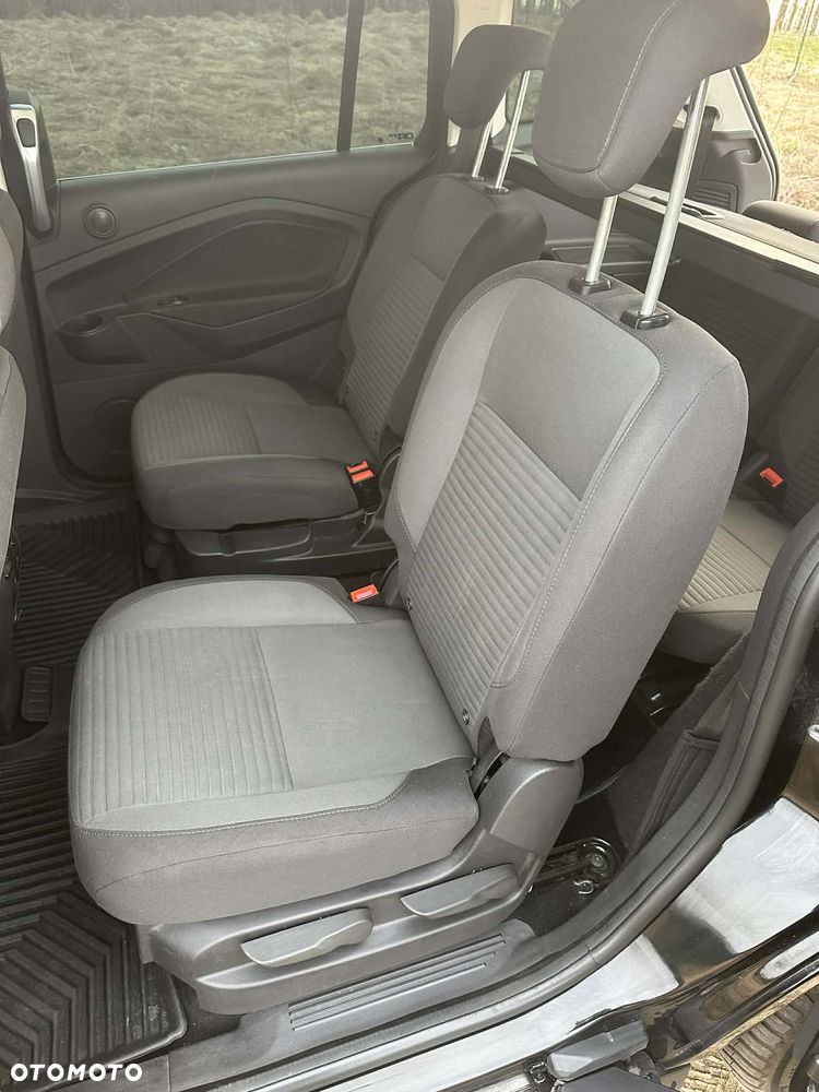 Ford Grand C-MAX - 5