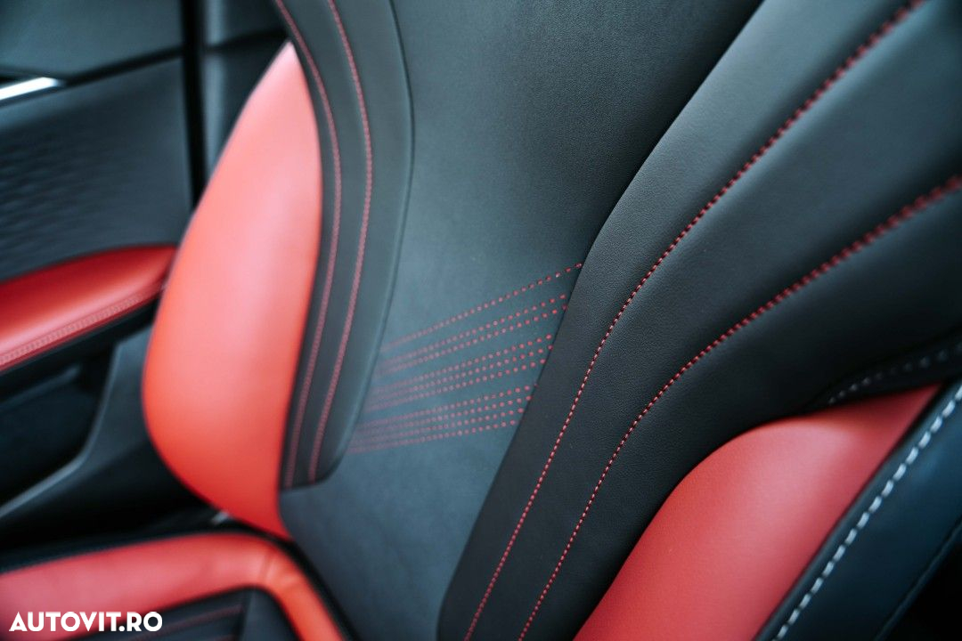 Geely Coolray - 23