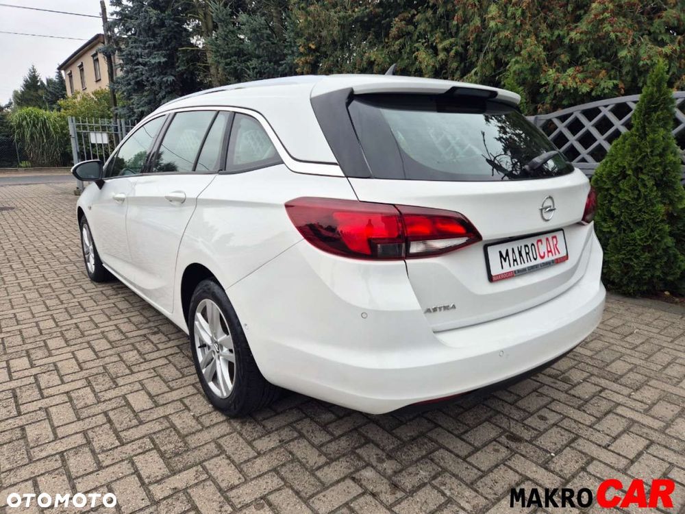 Opel Astra 2019 photo 2