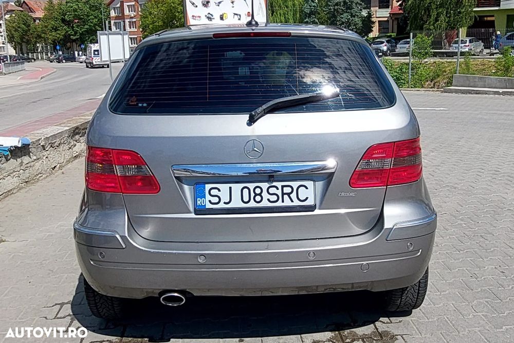 Mercedes-Benz B 180 - 4