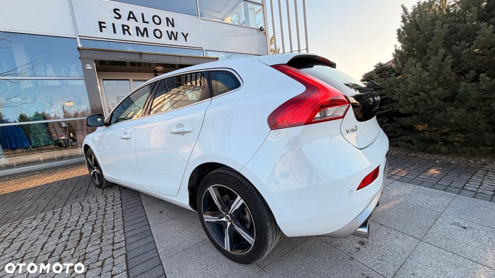Volvo V40 - 16