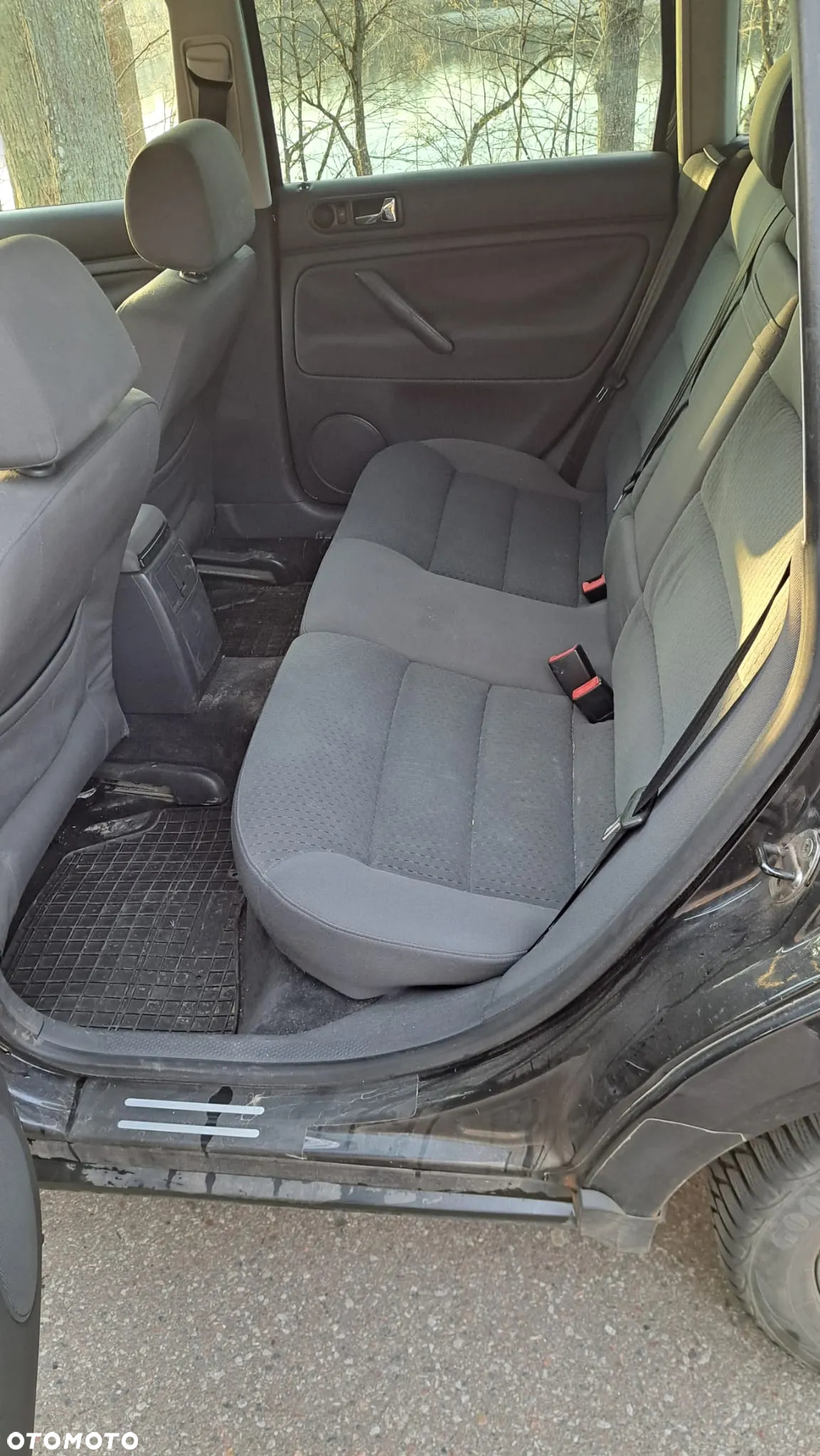 Volkswagen Passat 1.9 TDI Comfortline - 18