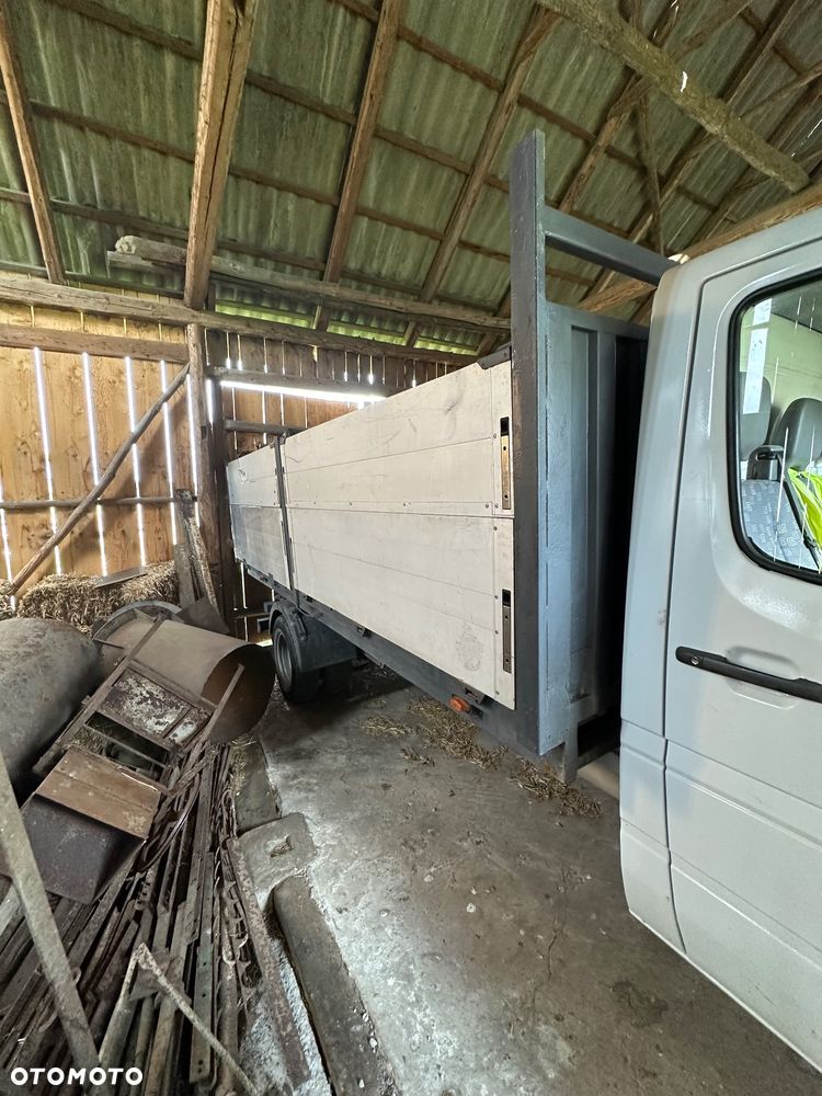 Mercedes-Benz Sprinter - 5