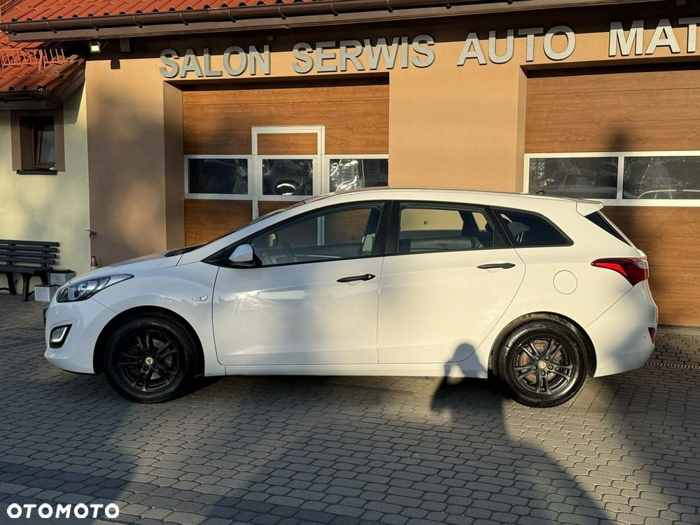 Hyundai i30 1.4 Classic + - 11