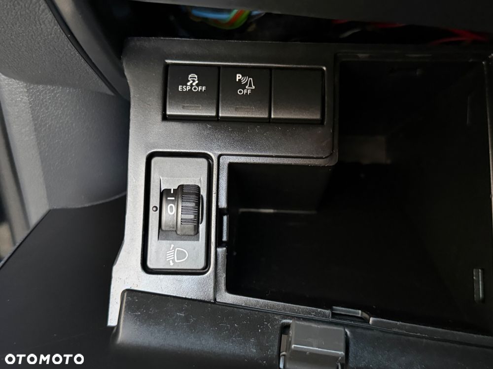 Peugeot 508 1.6 T Allure - 30