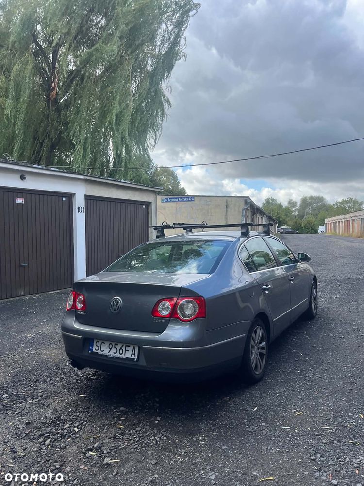 Volkswagen Passat 2.0 FSI Comfortline - 7