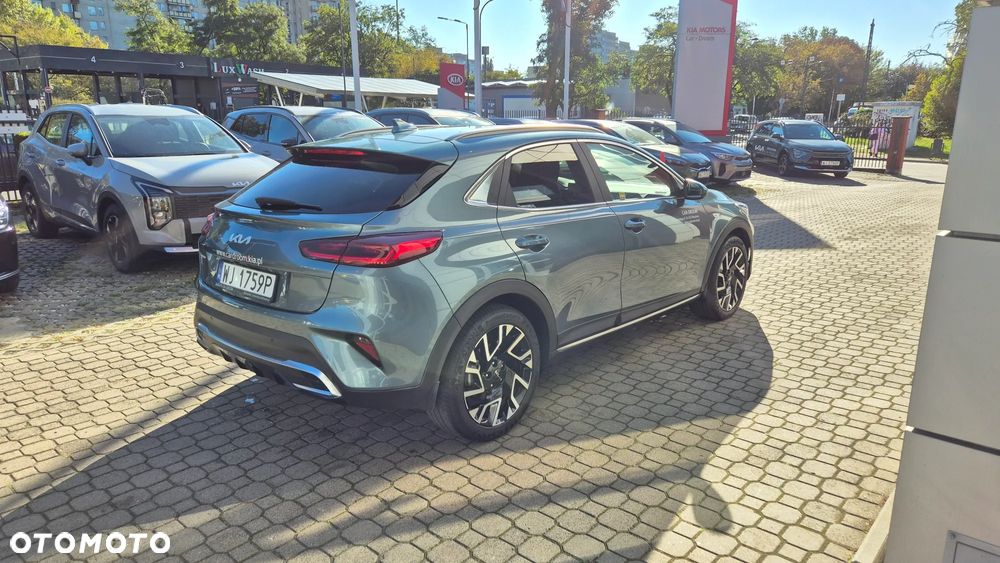 Kia XCeed 1.5 T-GDI M - 10