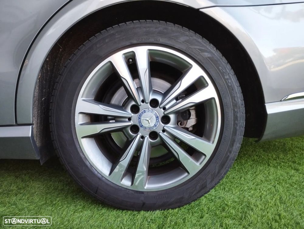 Mercedes-Benz E 300 Bluetec Hybrid Avantgarde - 24