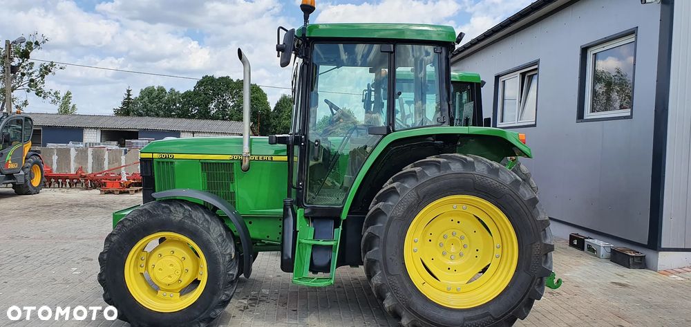 John Deere 6010