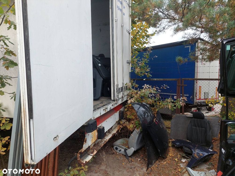 WNĘTRZE TAPICERKA BAGAŻNIKA ROLETA BAGAŻNIKA BOCZKI VOLVO XC60 I LIFT - 8