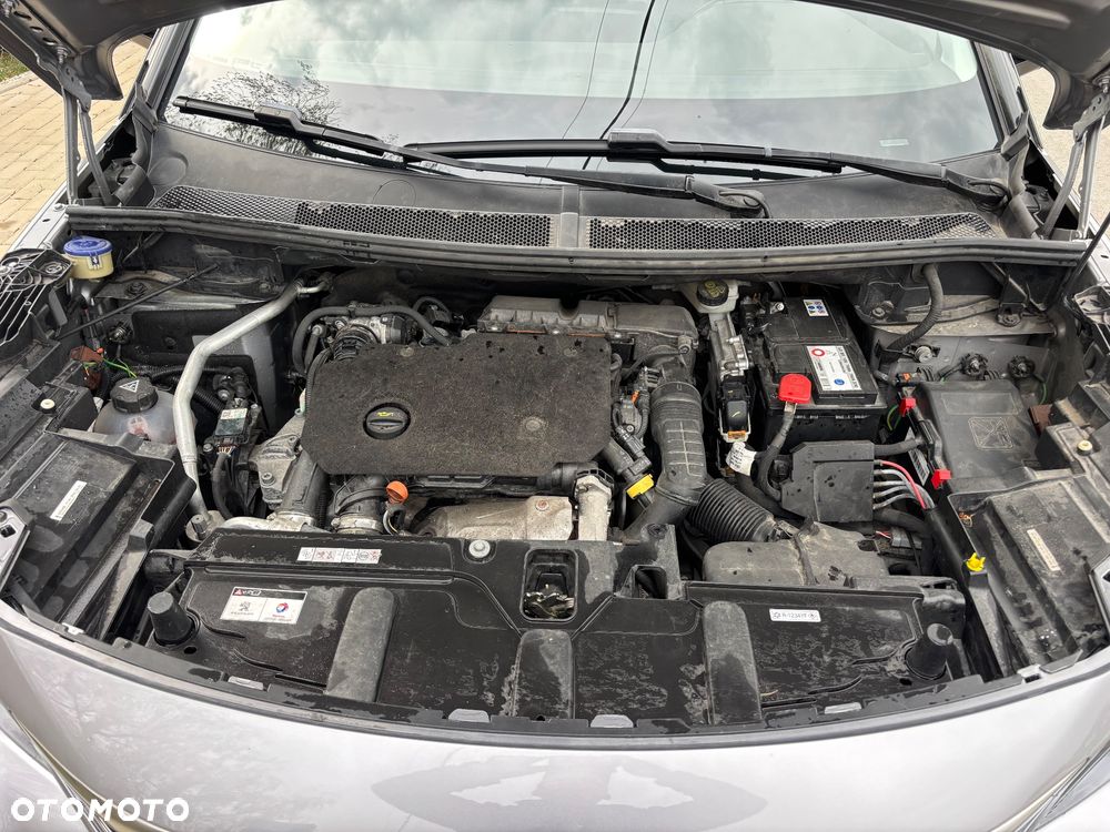 Peugeot 5008 BlueHDi 130 EAT8 Allure - 26