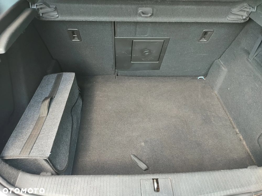 Opel Astra 1.6 Turbo Automatik - 12