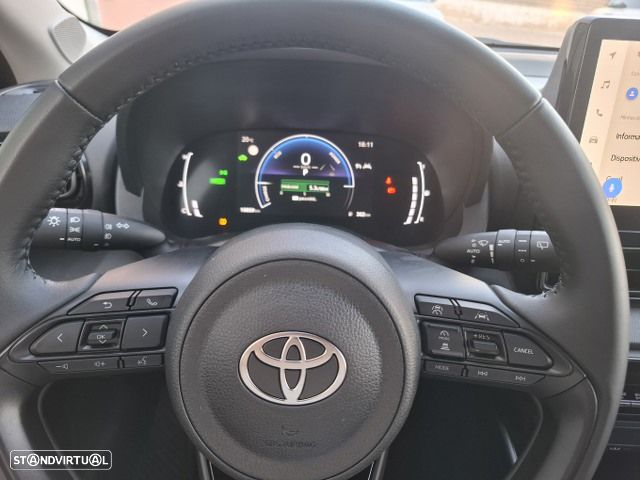 Toyota Yaris 1.5 HDF Comfort - 21