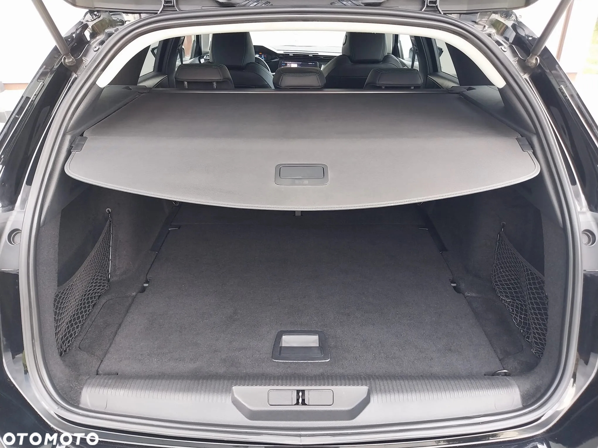 Peugeot 308 BlueHDi FAP 130 EAT8 Stop & Start Allure Pack - 29