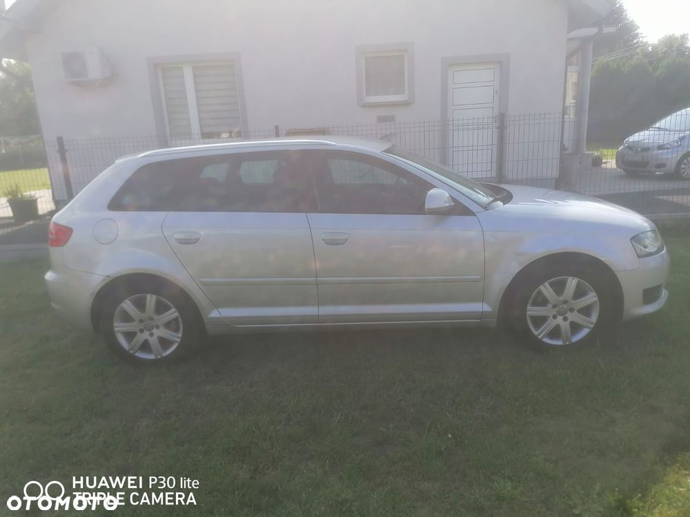 Audi A3 Sportback 1.4 TFSI Attraction - 2